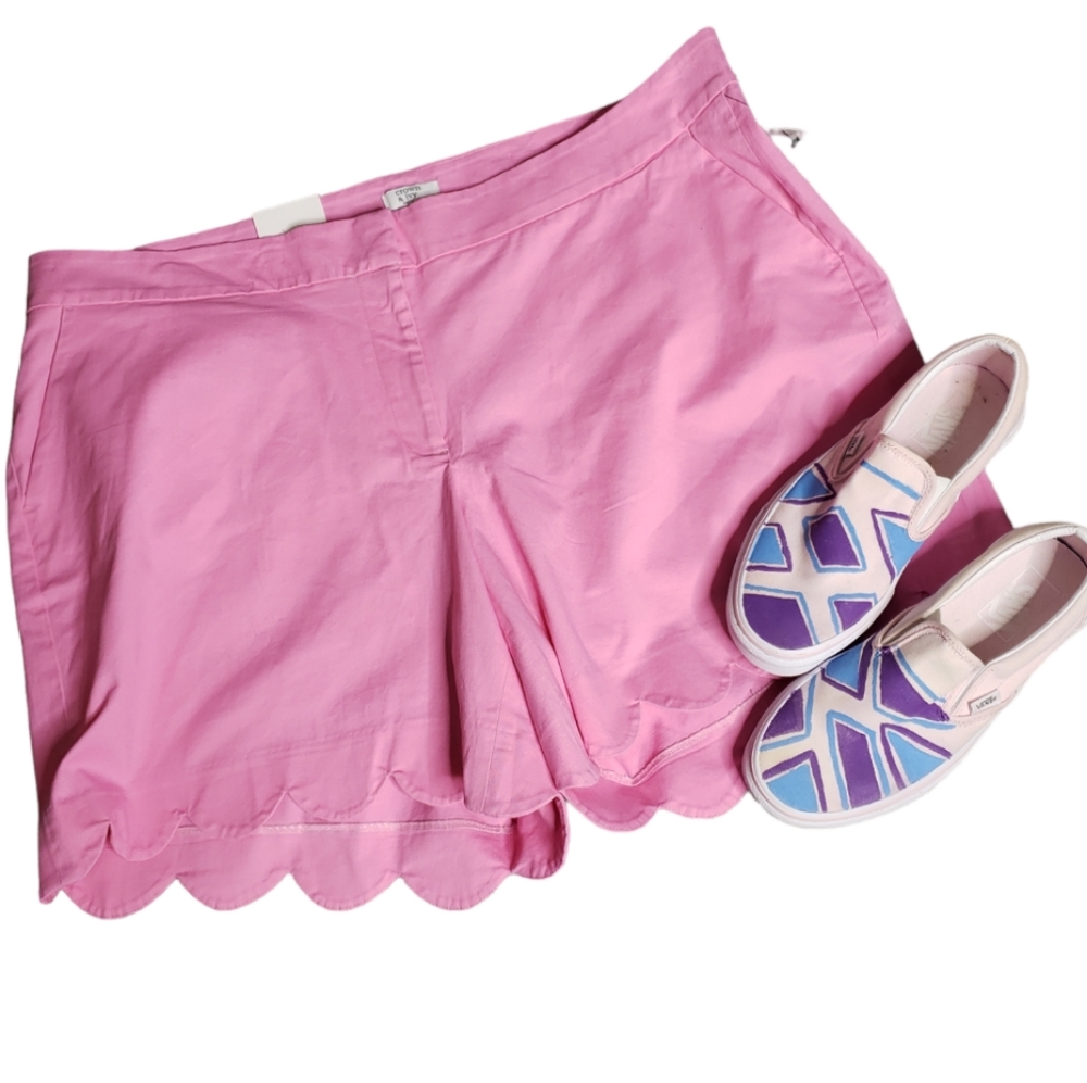 Crown & Ivy Scalloped Hem Barbie 7" Shorts NWT 20W Curvy